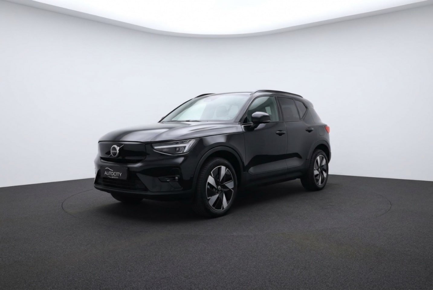 Volvo XC40 - Recharge Plus Pure Electric 69kWh | Winterpakket | Carplay | ACC - AutoWereld.nl