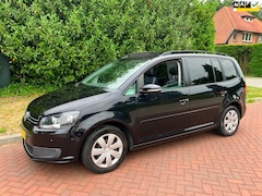 Volkswagen Touran - 1.2 TSI Comfortline BlueMotion 7p. met leer en clima panorama dak motor revisie