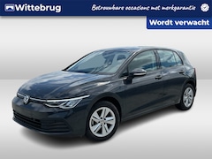 Volkswagen Golf - 1.5 eTSI 130PK Life Business / Digitale Cockpit / LED / Parkeersensoren V+A / Stuur + Stoe