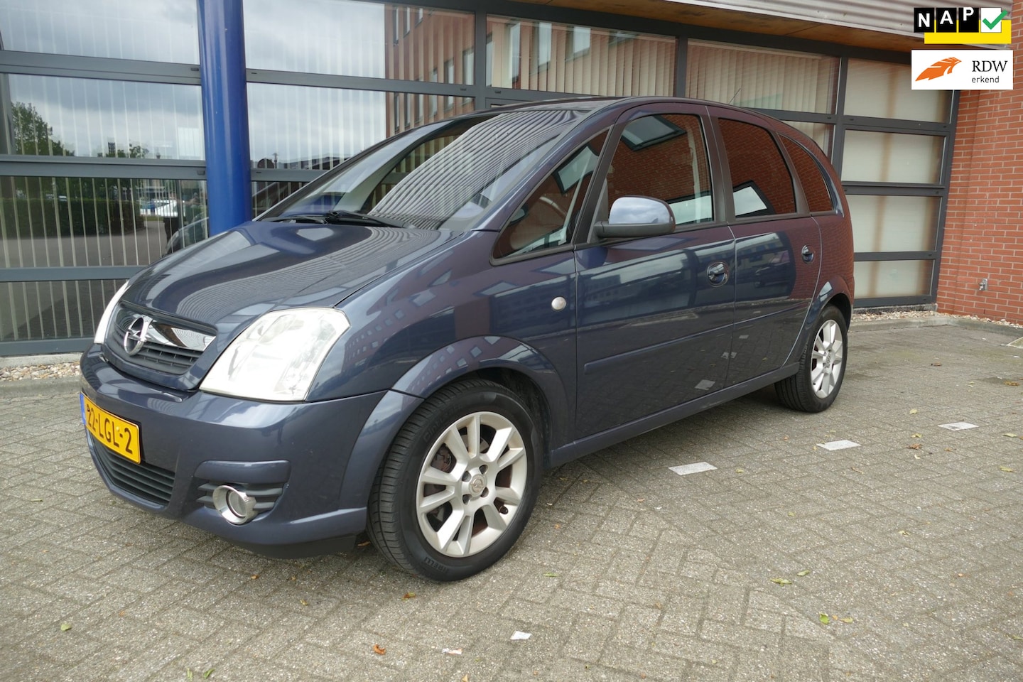 Opel Meriva - 1.6-16V Cosmo Climate control Apk 17-6-2027 - AutoWereld.nl