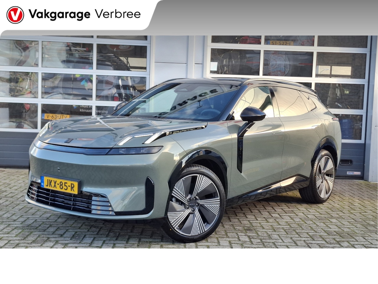 Lynk & Co 08 - 1.5 More | Navigatie/Android/Apple Carplay | LM Velgen 21" | Panoramadak | Voorstoelen/Ach - AutoWereld.nl
