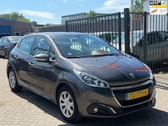 Peugeot 208 - 1.2 PureTech Blue Lion Dealer onderhouden Zeer netjes uniek km org nl auto navigatie cruis