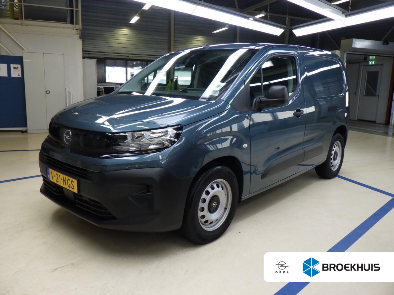 Opel Combo Electric - 136 L1 50kWh Tot 8 Jaar Garantie! | Navigatie by App | Achteruitrijcamera | Betimmering | - AutoWereld.nl