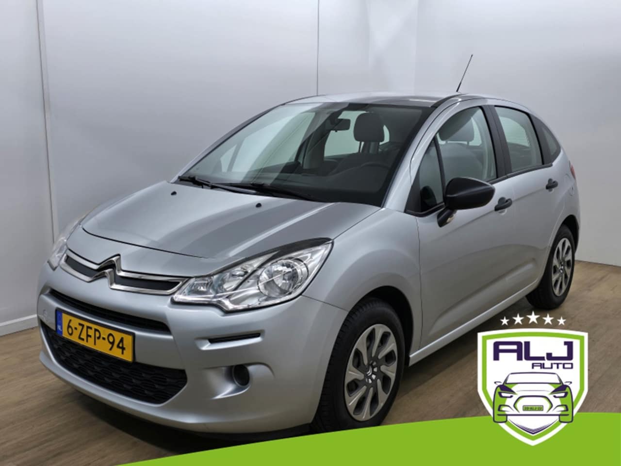 Citroën C3 - Occasion 1.0 PureTech Attraction met airco en unieke km stand | Tweedehands Citroen C3 5 p - AutoWereld.nl