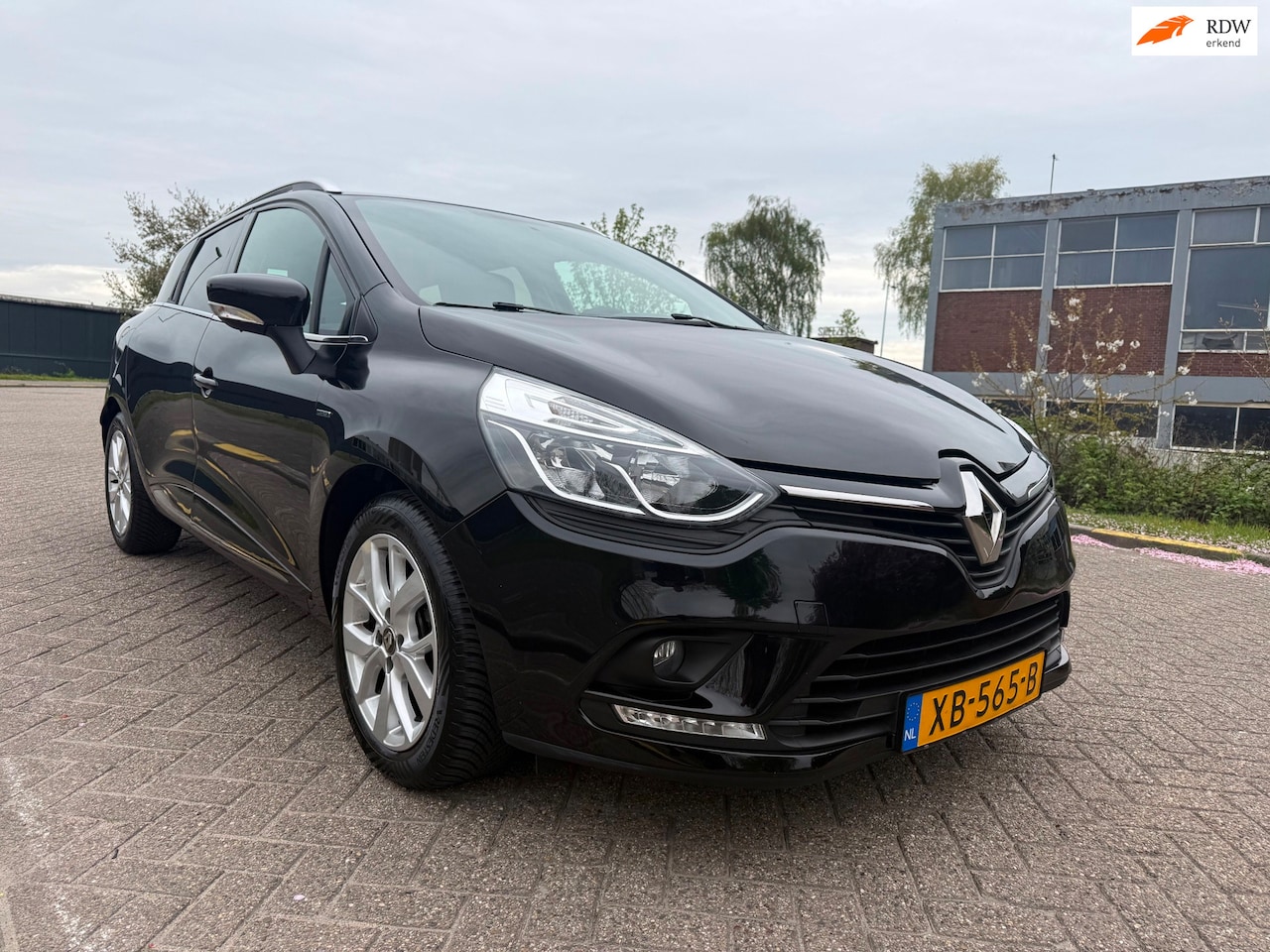Renault Clio Estate - 0.9 TCe Limited 0.9 TCe Limited - AutoWereld.nl