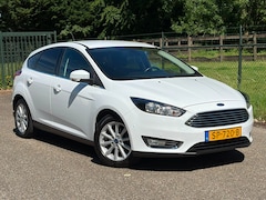 Ford Focus - 1.0 Titanium /NAP/Navi/Airco/