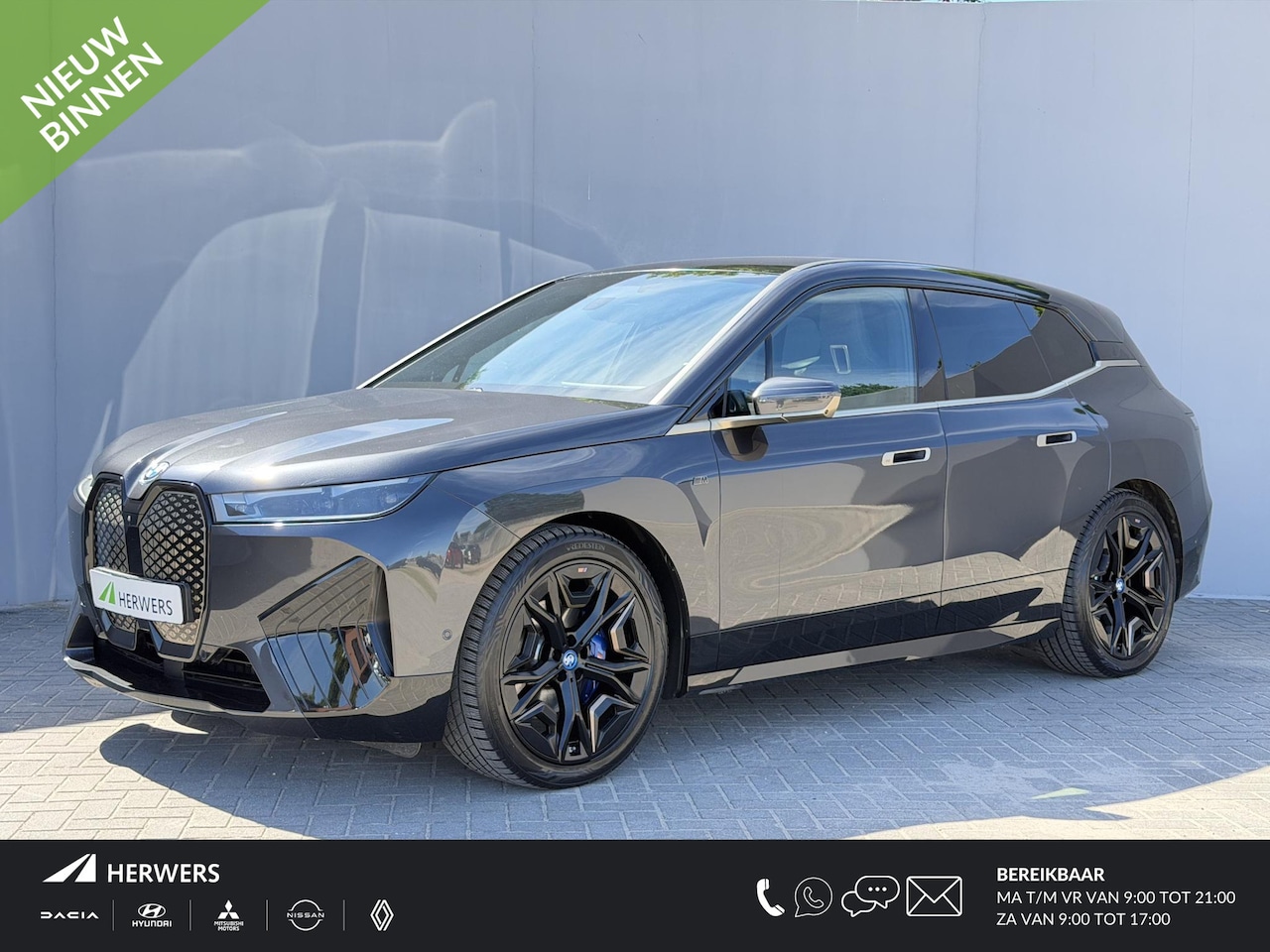 BMW iX - M60 Excellence 112 kWh / SOH 94% / 2500kg Trekgewicht / Wegklapbare Trekhaak / Panoramadak - AutoWereld.nl