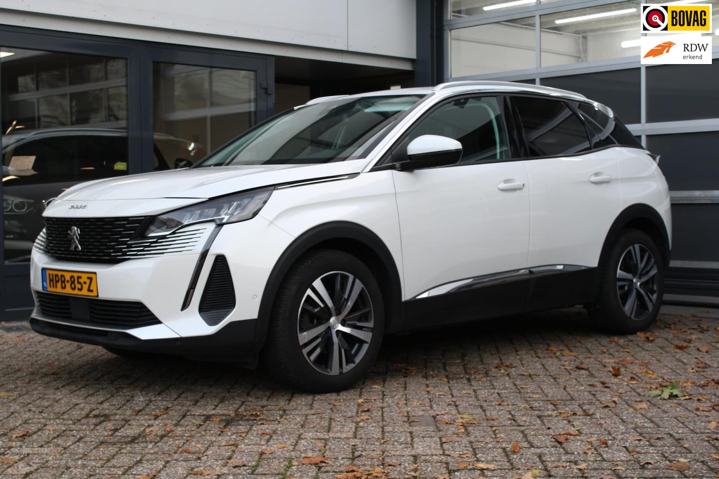Peugeot 3008 - 1.2 PureTech Allure Pack 1.2 PureTech Allure Pack - AutoWereld.nl