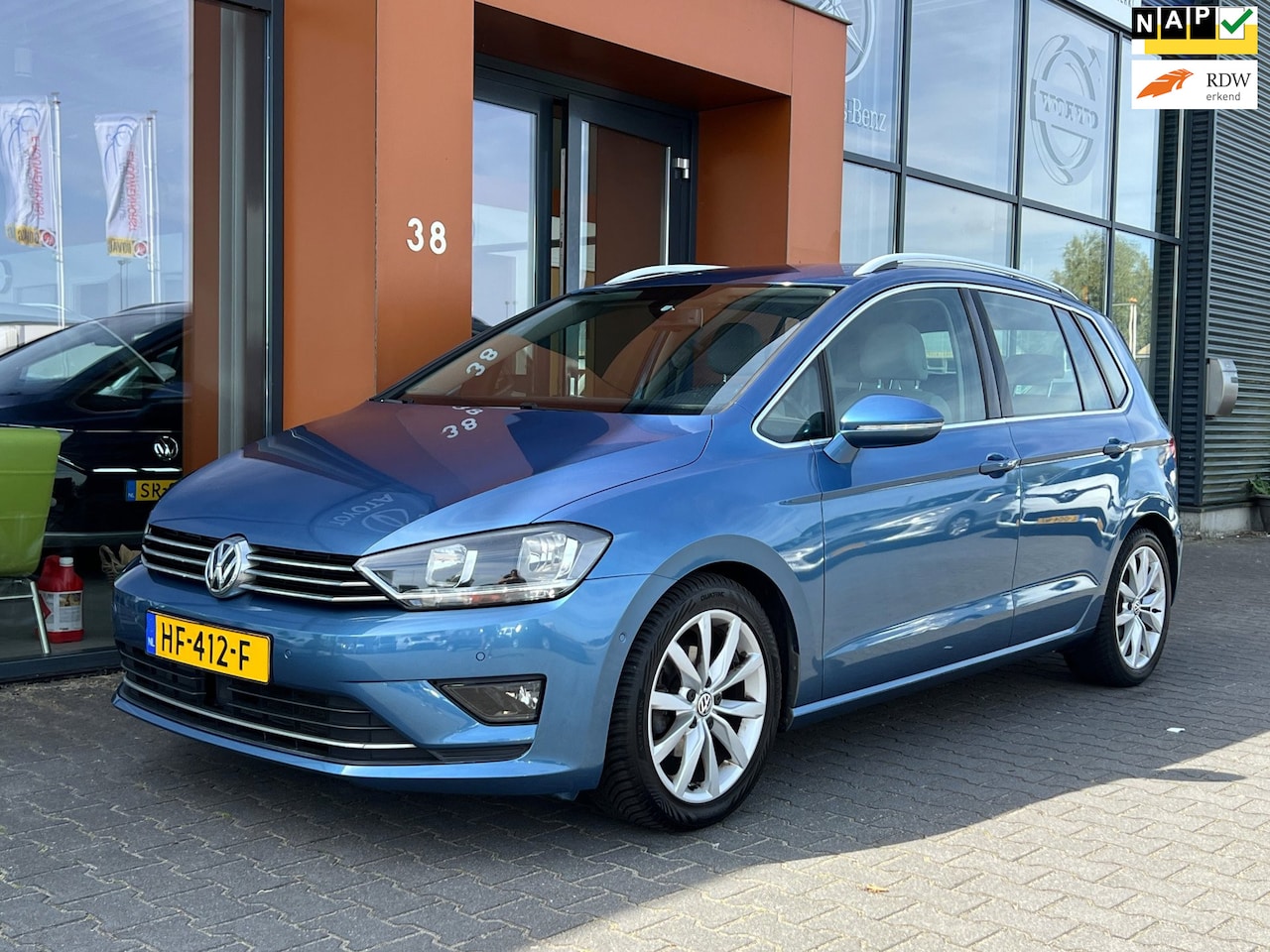 Volkswagen Golf Sportsvan - 1.2 TSI Highline automaat|Navi|PDC - AutoWereld.nl