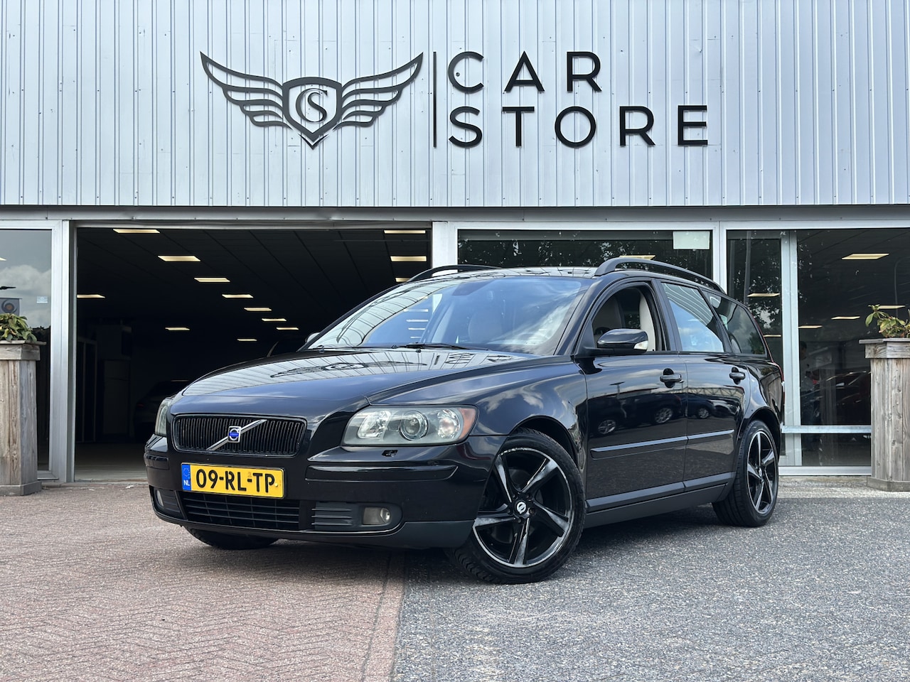 Volvo V50 - 2.4i Exclusive |CRUISE|TREKHAAK|CLIMA|ELK.PAKKET|LM VELGEN 17'' - AutoWereld.nl