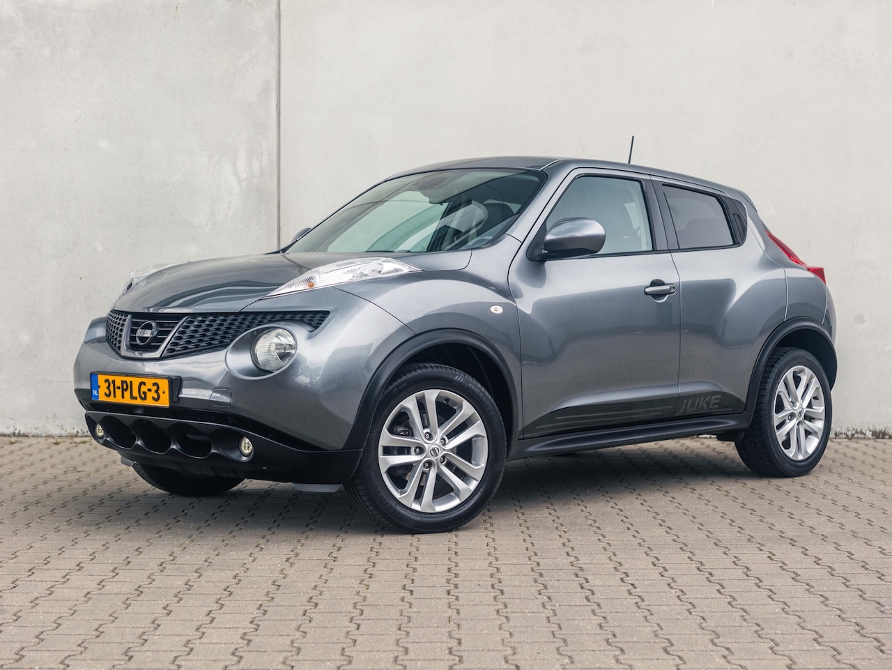 Nissan Juke - 1.6 Tekna Leder 17inch Carbon - AutoWereld.nl