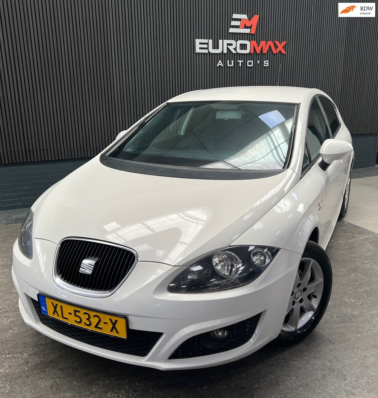 SEAT Leon - 1.2 TSI Ecomotive Reference Dist.Ketting Vervangen - Rijklaar. - AutoWereld.nl