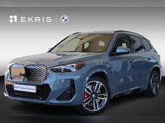 BMW iX1 - eDrive20 67 kWh M Sport Edition | M Sport Pro | Harman Kardon | Panoramadak | Elecktrisch
