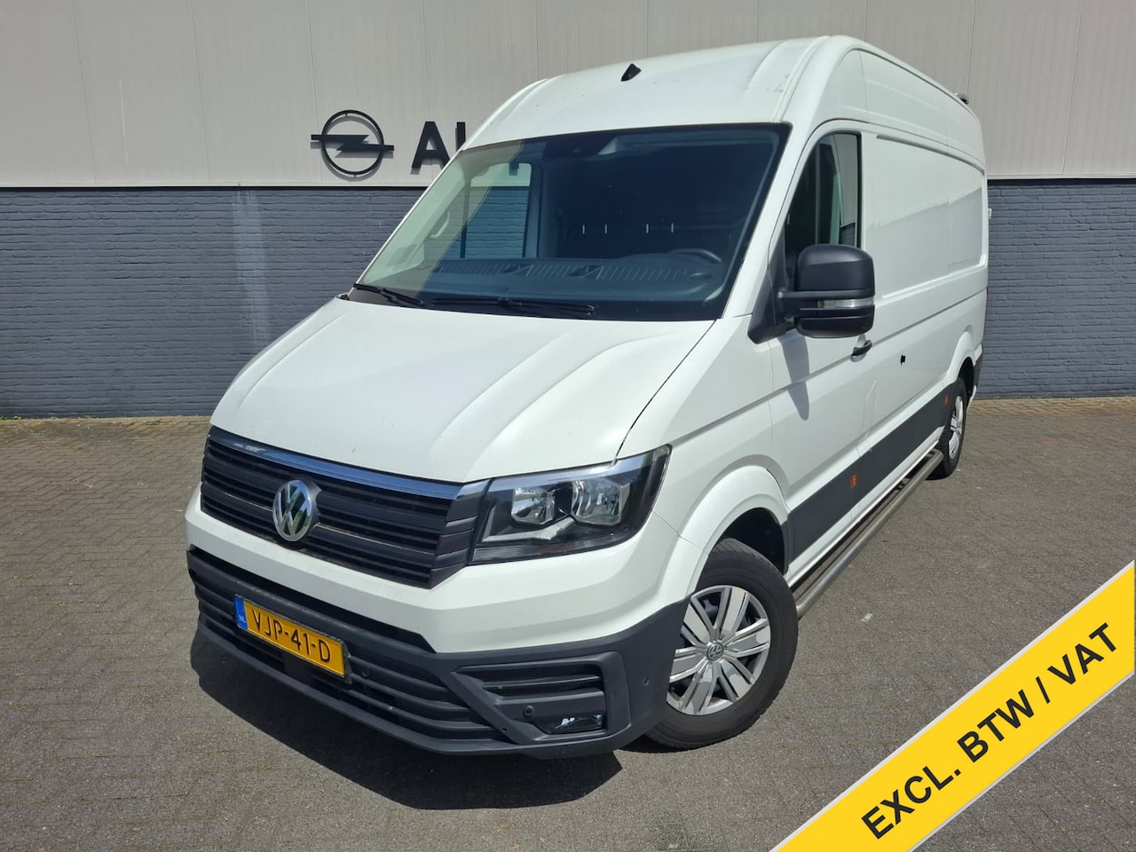 Volkswagen Crafter - 35 2.0TDI L3H3 3-Persoons Camera Navi Cruise Control Voorruitverwarming Pdc DAB+ Bluetooth - AutoWereld.nl