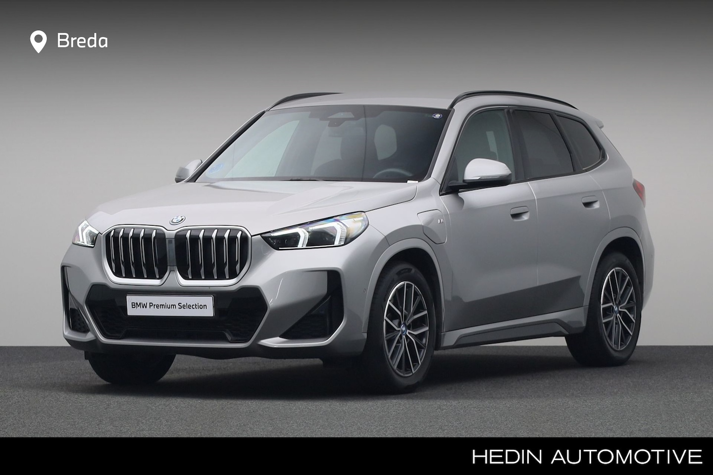 BMW X1 - xDrive25e | M-sport | Achteruitrijcamera | Comfort Access | M Adaptief onderstel | Sportst - AutoWereld.nl