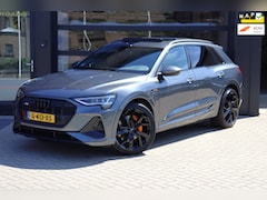 Audi e-tron - E-tron 50 quattro Launch edition Black 71 kWh | NAP | Pano | Apple Carplay | Luchtvering |