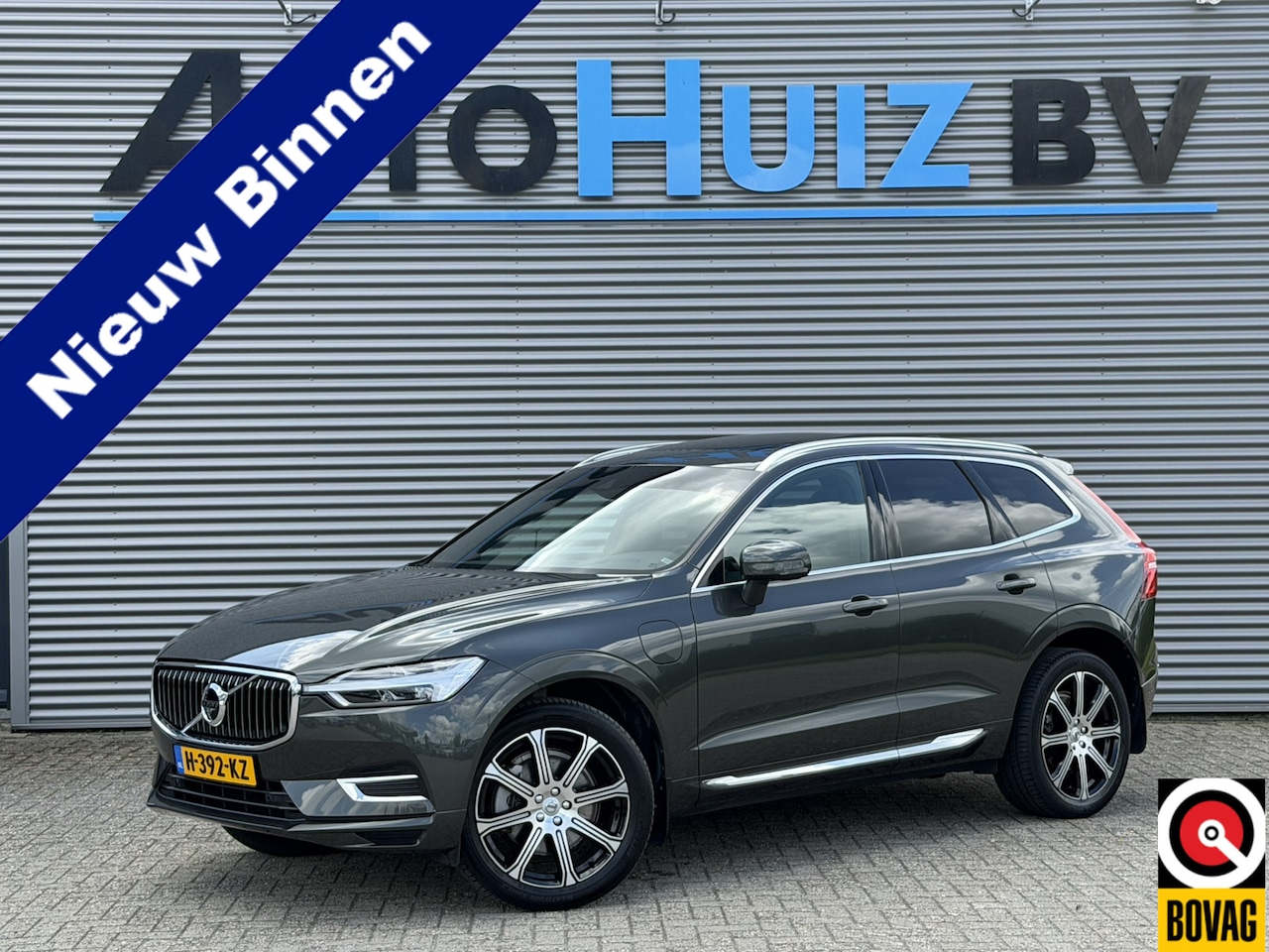 Volvo XC60 - 2.0 T8 Twin Engine AWD Inscription ACC Harman-Kardon Trekhaak 20 Inch Carplay Stuurwielver - AutoWereld.nl