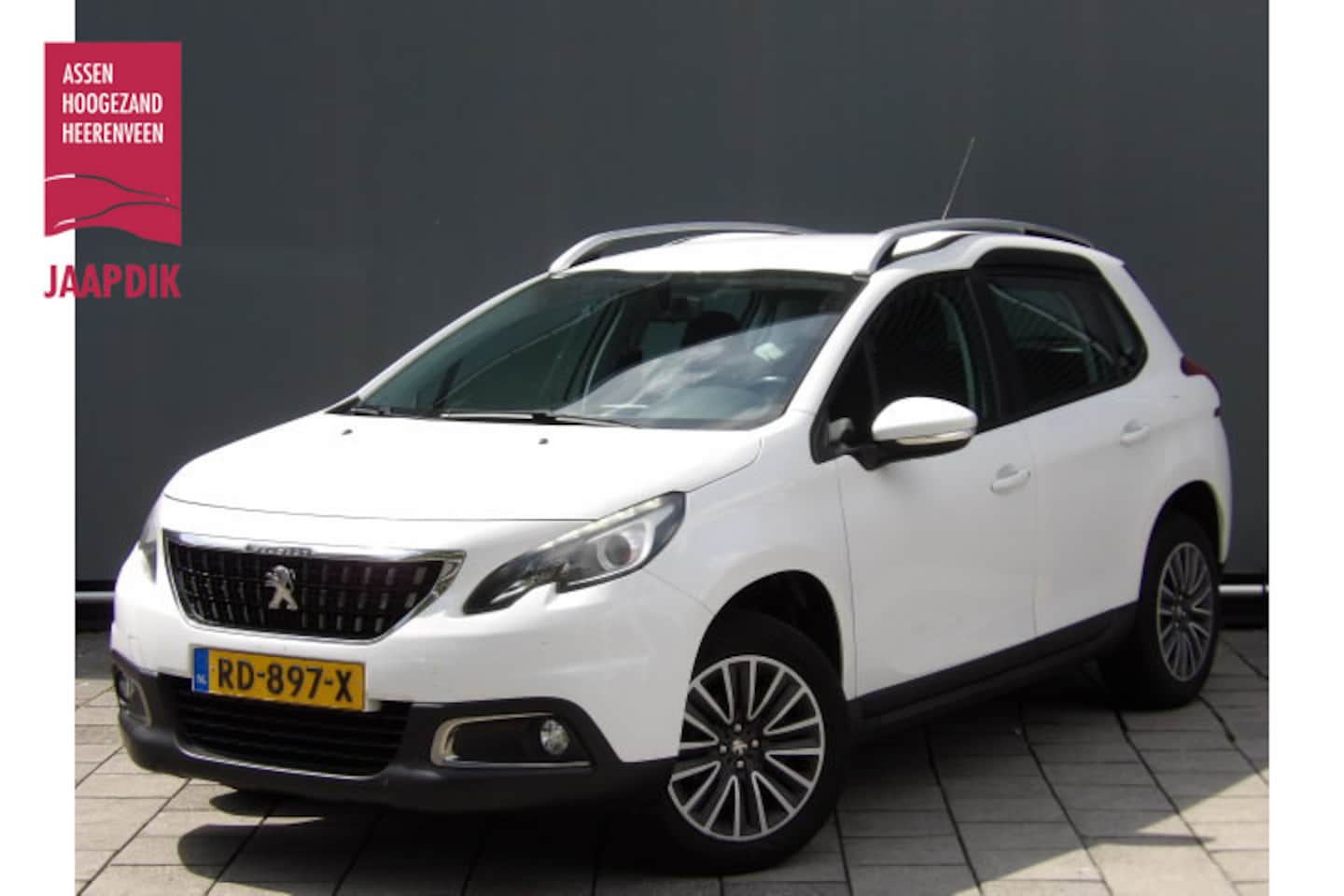 Peugeot 2008 - BWJ 2017 | 1.2T 111PK Blue Lion | TREKHAAK | NAVI | CRUISE | AIRCO | CARPLAY | - AutoWereld.nl