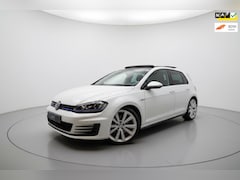 Volkswagen Golf - 1.4 TSI GTE PANO KEYLESS CAMERA SFEER NAP