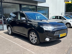 Mitsubishi Outlander - 2.0 PHEV Executive Edition/Airco/4x4/Navigatie