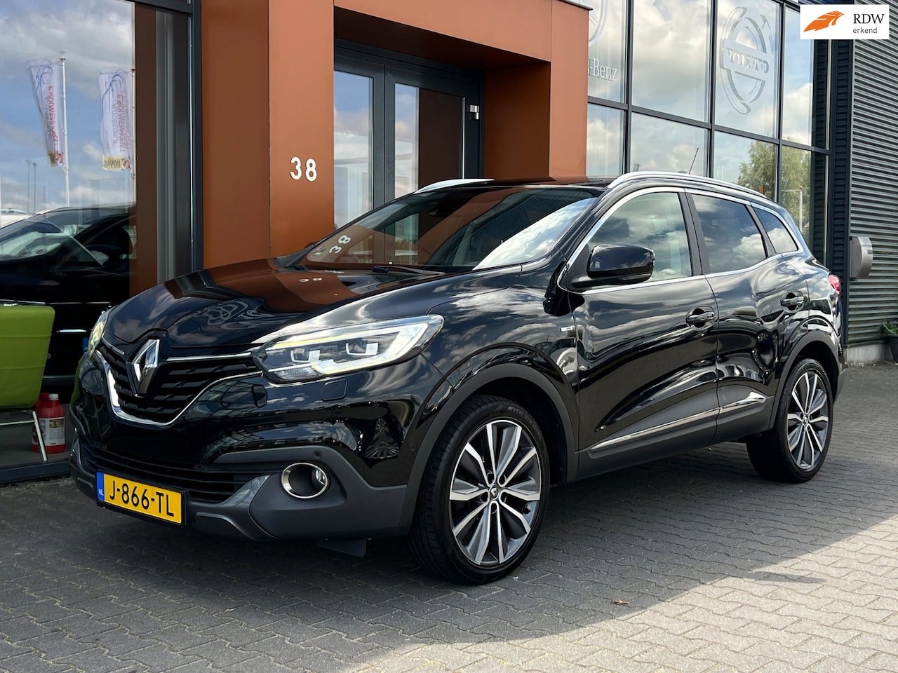 Renault Kadjar - 1.2TCe Bose|LED|Navi|Cruise|PDC+CAM|DAB+|Cruise - AutoWereld.nl
