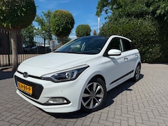 Hyundai i20 - 1.4, 6 versn., Cima, Cruise Control, Panoramadak, Navigatie, Leder, Parkeersensoren, Stoel