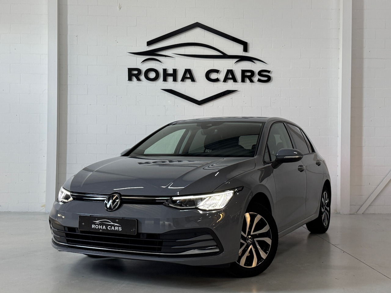 Volkswagen Golf - 1.5 eTSI R-Line Business 1.5 eTSI R-Line Business+ - AutoWereld.nl
