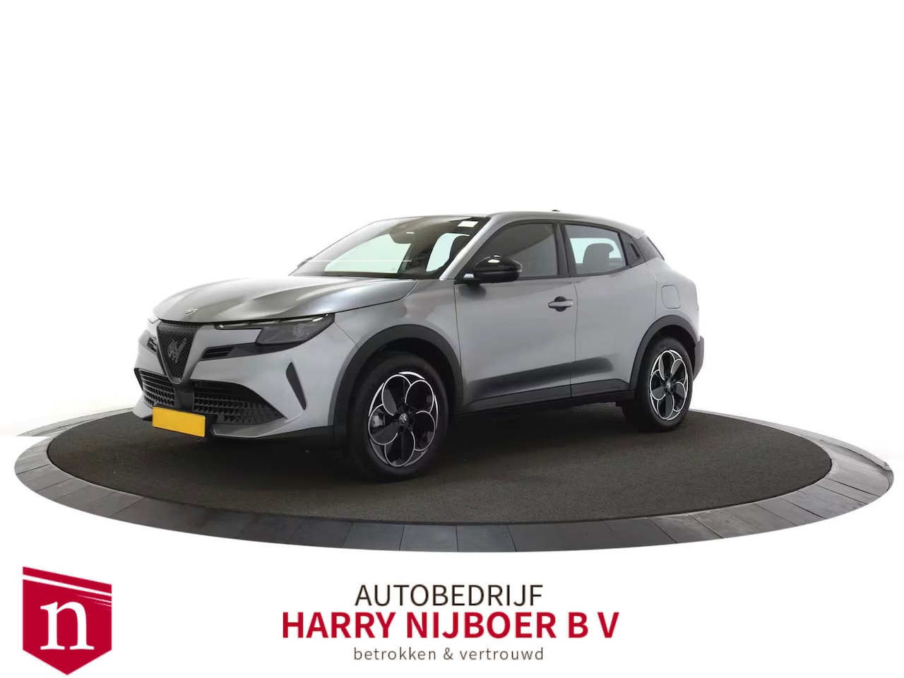 Alfa Romeo Junior - Elettrica 54 kWh Cruise Control / Carplay / Lm velgen - AutoWereld.nl