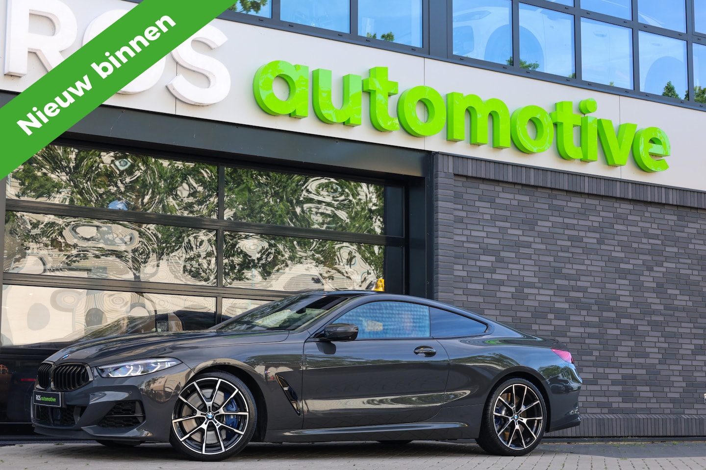 BMW 8-serie - M850i xDrive High Executive | VOL! | DEALER ONDH | CARBON | B&W | NAP | 4WIELSTUURING | HU - AutoWereld.nl