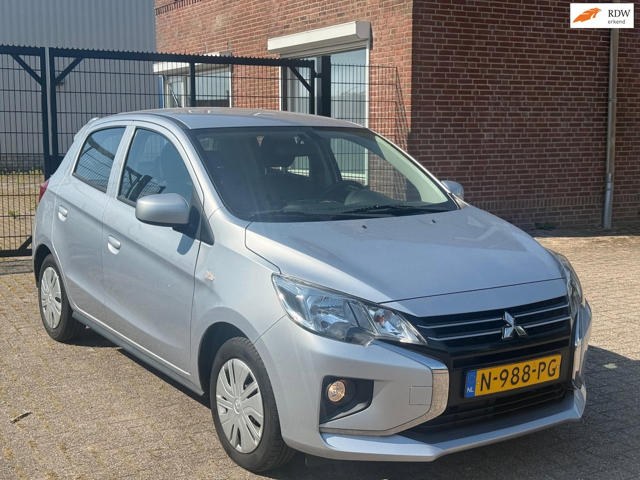 Mitsubishi Space Star - 1.2 Cool+ Carplay NAP dealer onderhouden - AutoWereld.nl