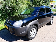 Hyundai Tucson - 2.0i Style 142pk Clima Cruise Trekhaak 1400kg. Historie