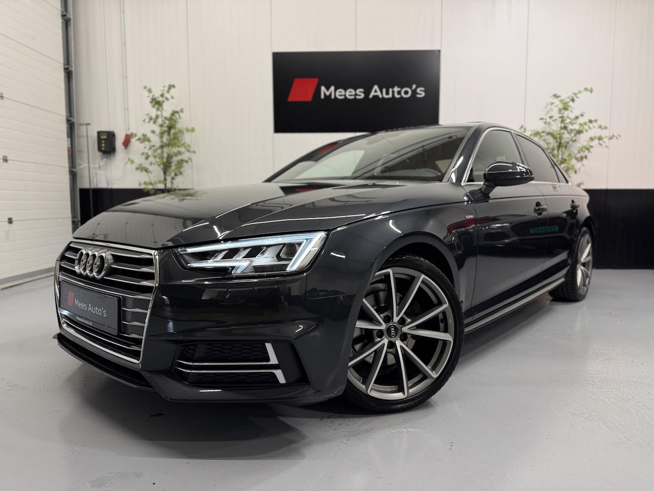 Audi A4 Limousine - 2.0 TFSI S-Tronic|Pano|Leer|Matrix|RS - AutoWereld.nl