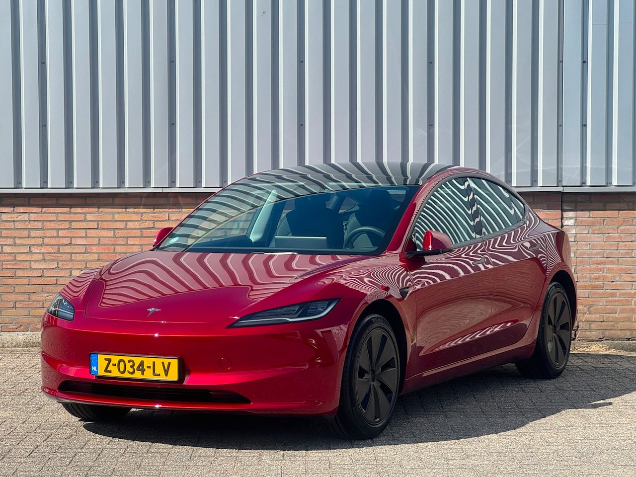 Tesla Model 3 - RWD 60 kWh Highland LFP/ 1ste Eigenaar - AutoWereld.nl