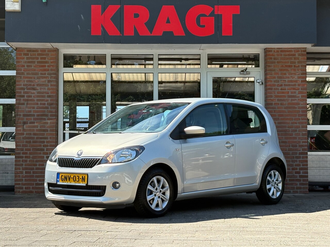 Skoda Citigo - Elegance 1.0 75 pk - AUTOMAAT - 5drs - airco - lichtmetaal - nette auto! - AutoWereld.nl