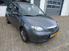 Mazda 2 - 2 1.2 EXCLUSIVE