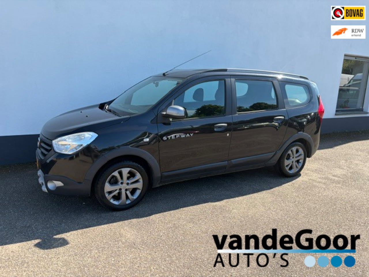 Dacia Lodgy - 1.2 TCe Stepway 5p., '16, airco, cruise, navi ! - AutoWereld.nl