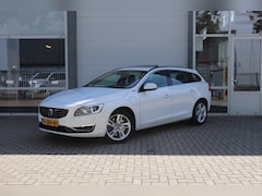 Volvo V60 - 2.4 D6 AWD AUT Plug-In Hybrid SUMMUM/1e eig/dealeronderh./orig.nl