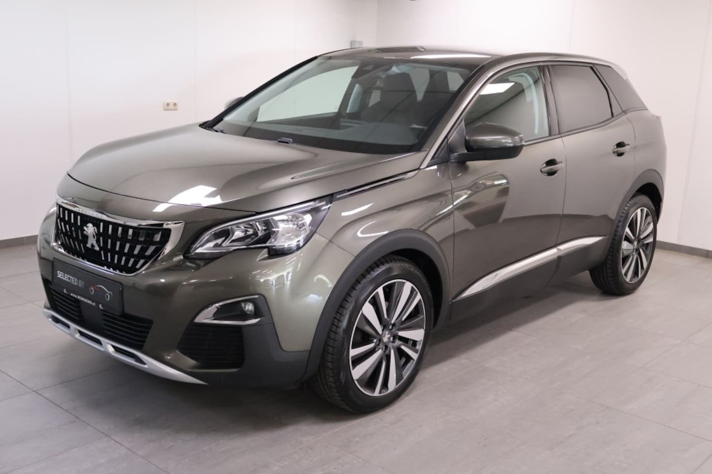 Peugeot 3008 - 1.2 PureTech Allure | AUT | Trekhaak - AutoWereld.nl