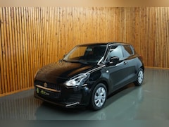 Suzuki Swift - 1.2 COMFORT SMART HYBRID 33.000KM
