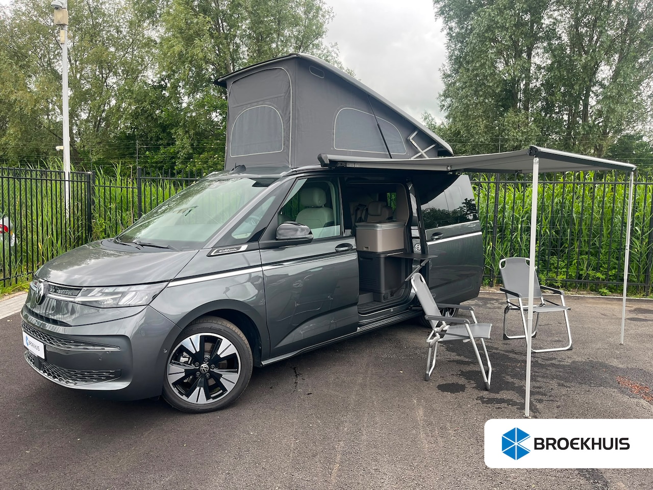 Volkswagen Transporter California - Ocean eHybrid 245pk DSG/AUTO | 4 MOTION l 99% SOH | Stoelverwarming | Trekhaak | Elektrisc - AutoWereld.nl