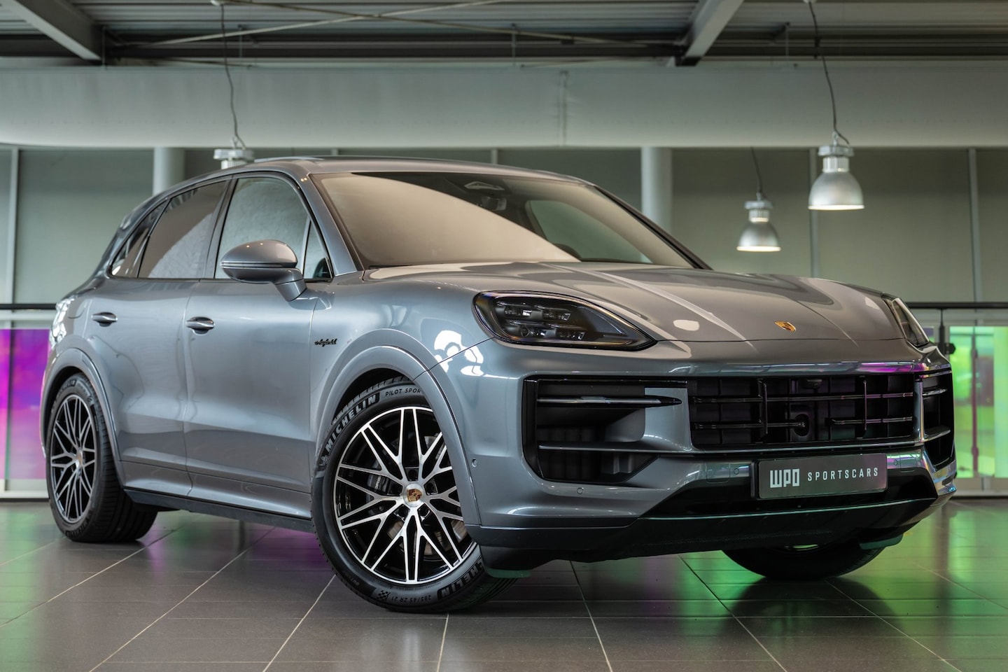 Porsche Cayenne - 3.0 E-Hybrid Black Edition 3.0 E-Hybrid Black Edition - AutoWereld.nl