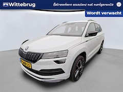 Skoda Karoq - 1.5 TSI 150pk ACT Sportline Business DSG Automaat / Panorama schuifdak / Camera / LED / ve