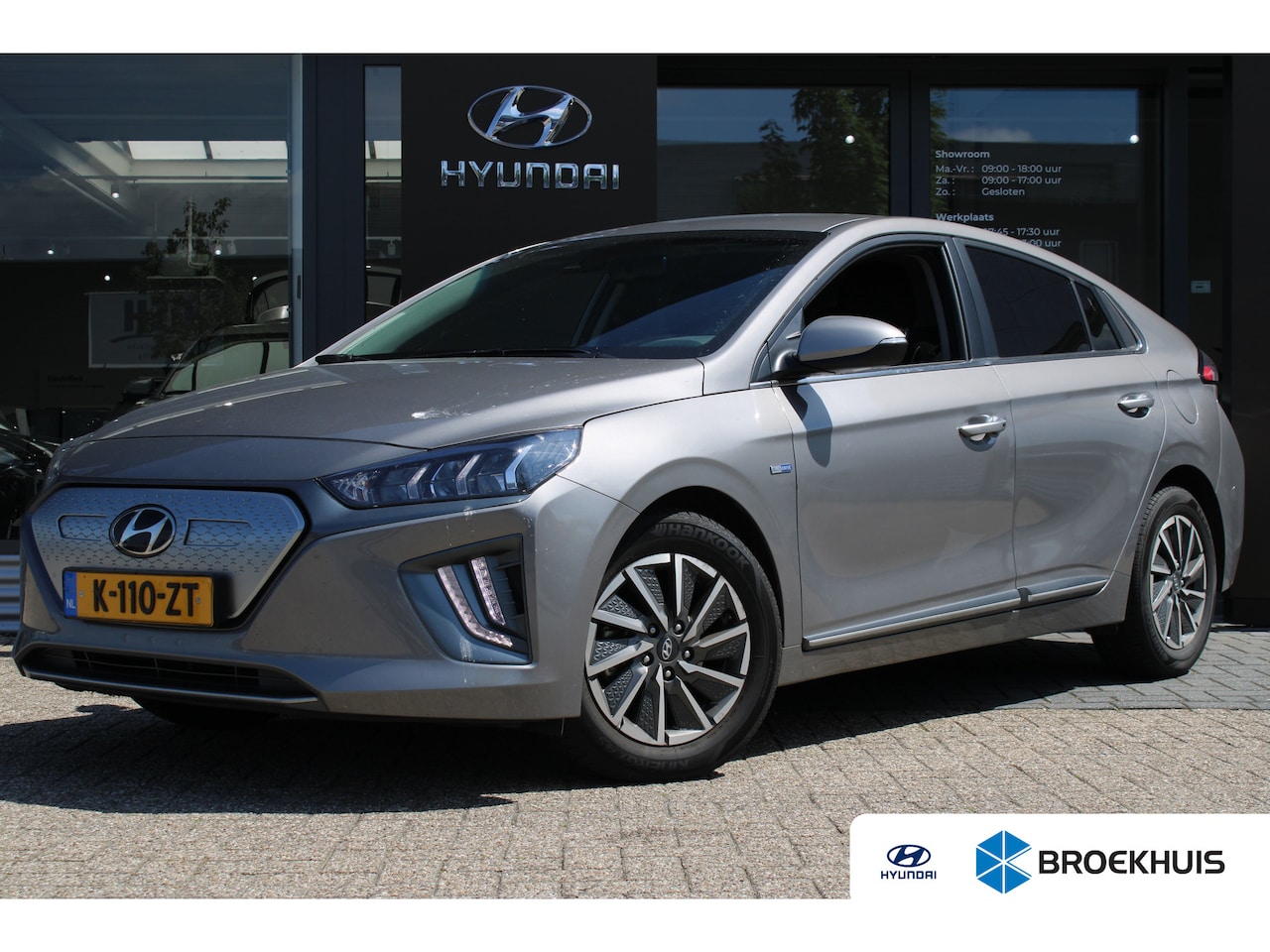 Hyundai IONIQ - Comfort EV 38 kWh SOH 100% | | Achteruitrijcamera | Metaalkleur | Voorstoelen verwarmd - AutoWereld.nl