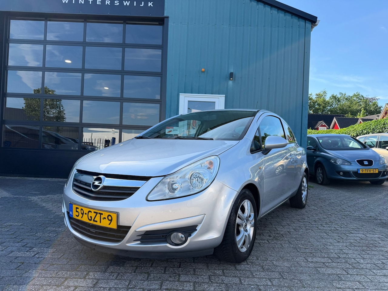 Opel Corsa - 1.2-16V Business Nwe Apk Airco - AutoWereld.nl