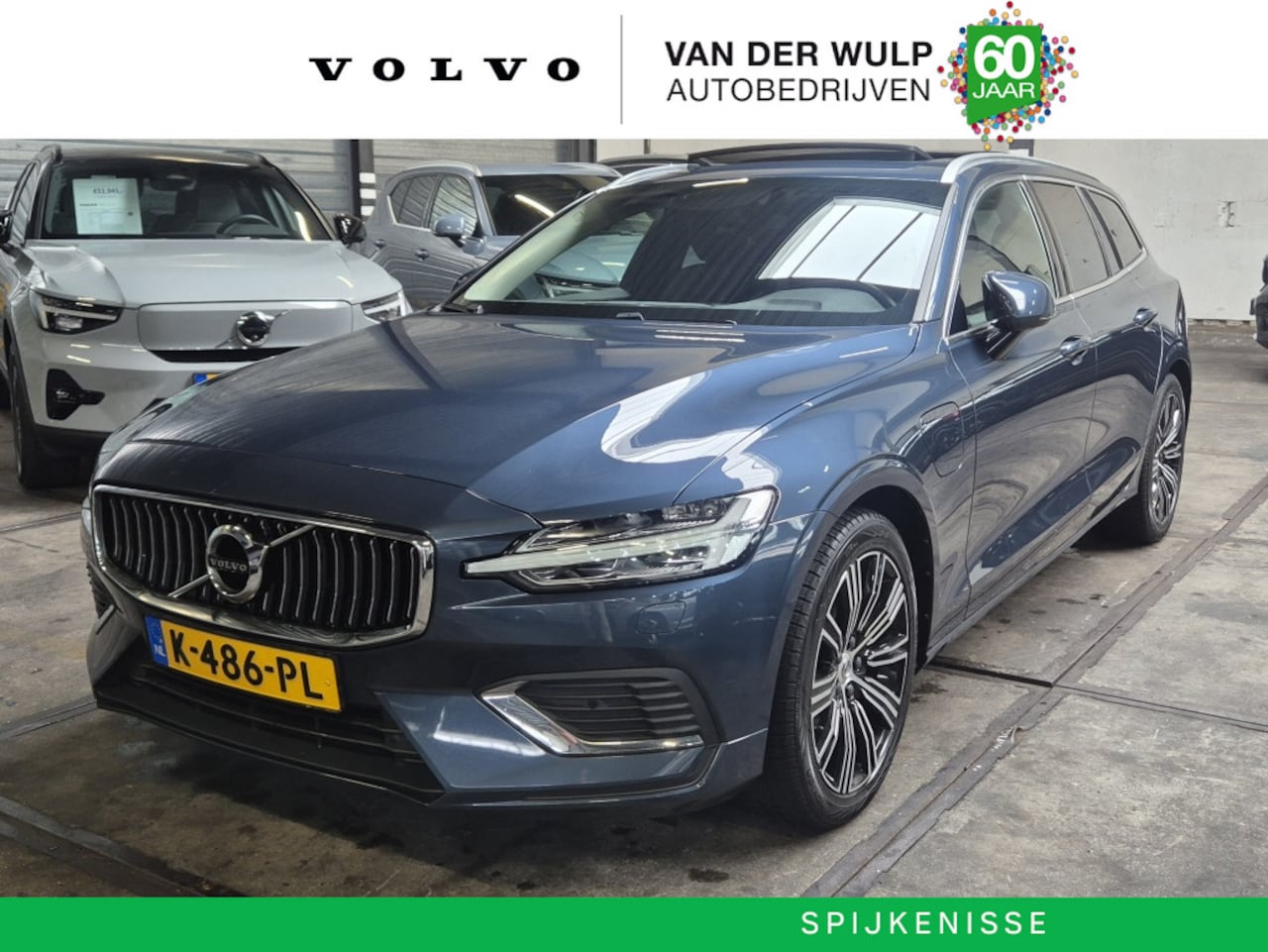 Volvo V60 - T8 390PK AWD Inscription | Trekhaak | Schuifdak | Leder | Harman - AutoWereld.nl