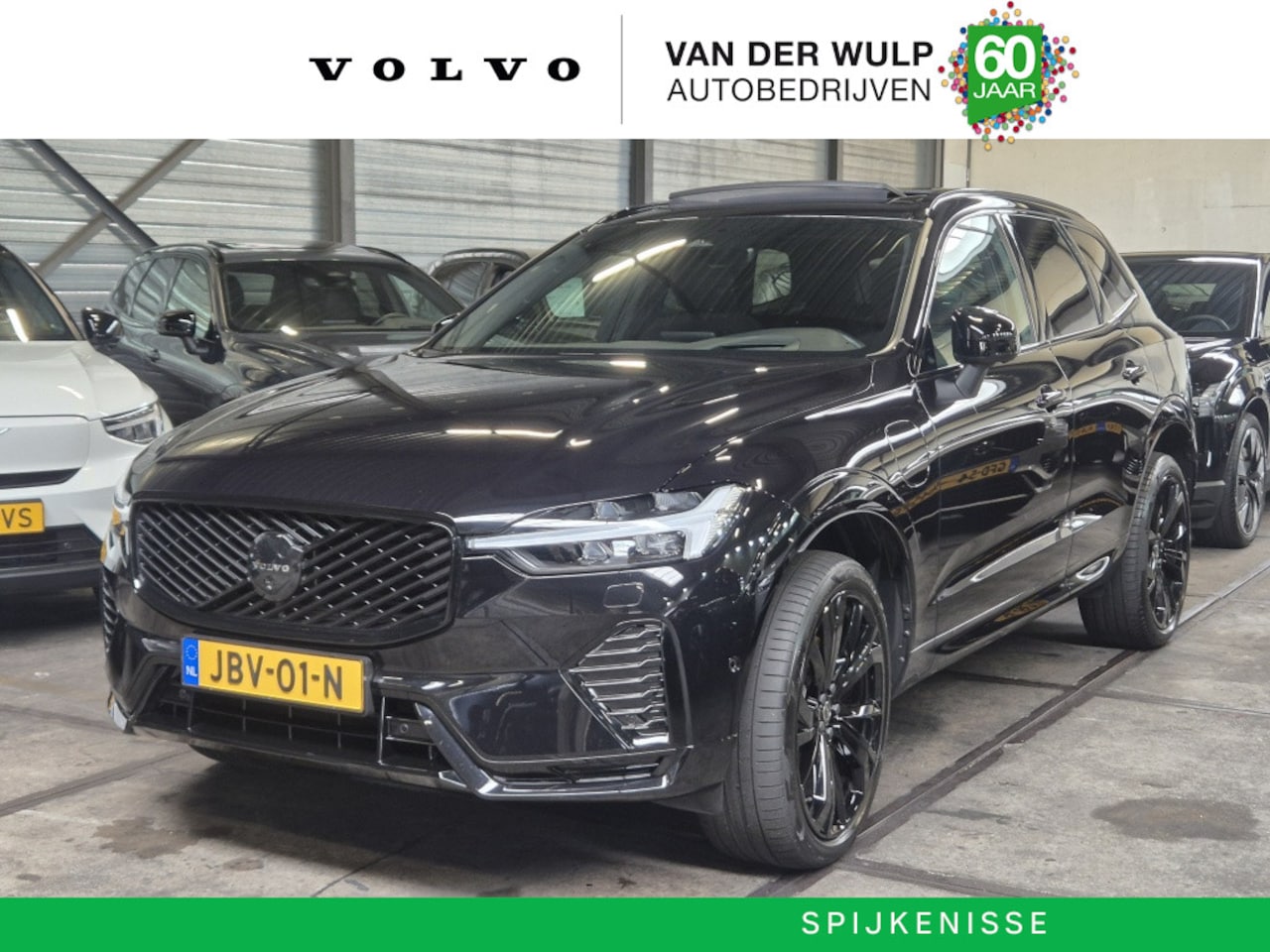 Volvo XC60 - T6 350PK AWD Ultra Black Edition | Trekhaak | Luchtvering | 21'' - AutoWereld.nl