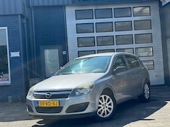 Opel Astra - 1.6 Essentia | Airco | Navi | Cruise | 5-DRS