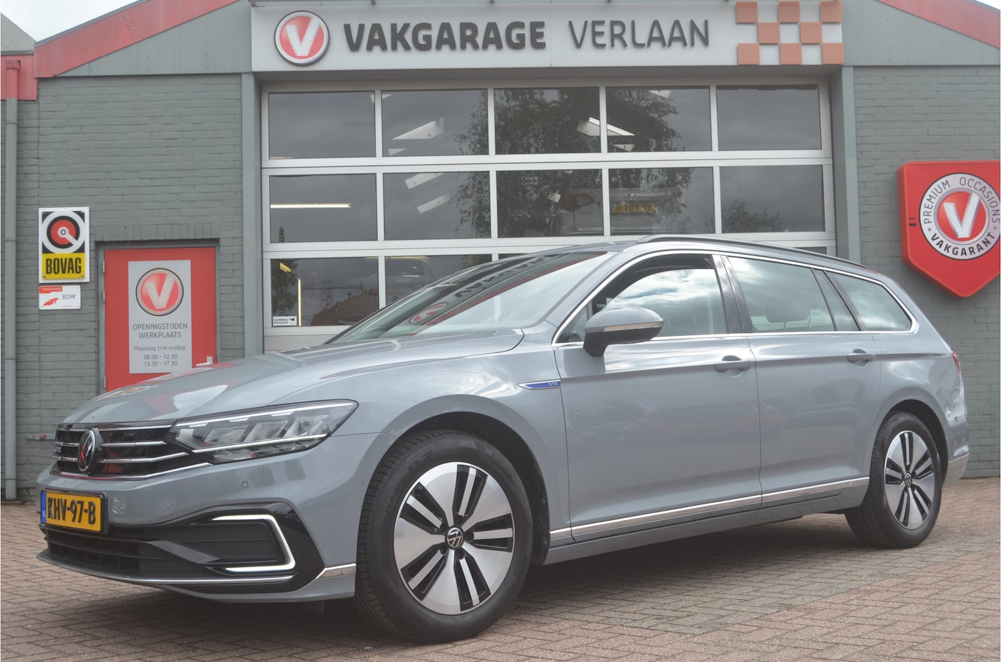 Volkswagen Passat Variant - 1.4 TSI PHEV GTE ACC/Camera/dealer onderh. - AutoWereld.nl