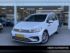 Volkswagen Touran - 1.5 TSI Highline 7p | Panoramadak | Nav | Trekhaak | Camera |