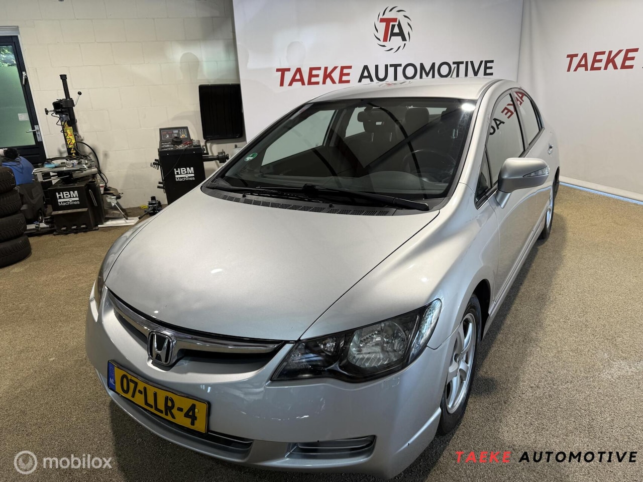 Honda Civic - 1.3 Hybrid Elegance AUT/AIRCO/CRUIS/APK/NAP - AutoWereld.nl